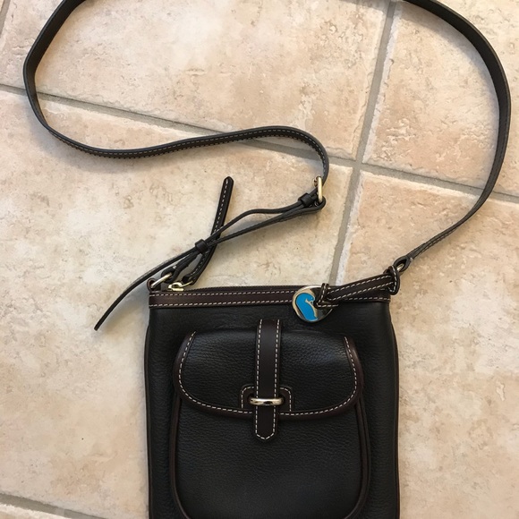 Dooney and Bourke crossbody bag - Picture 1 of 4